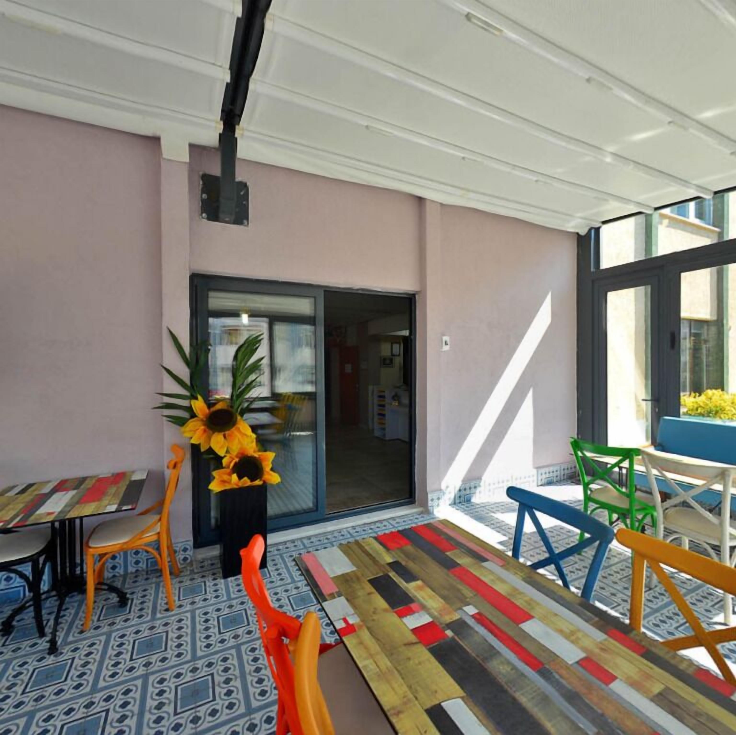 Campucity Kiz Ogrenci Yurdu Sisli - Hostel - Istanbul — Fotoğraflar 2